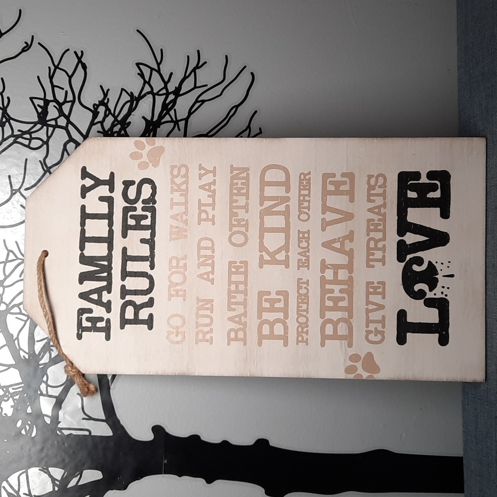 Wood Wall Art Hanging Family Rules Dog Lover Walk Run Play Be Kind Love